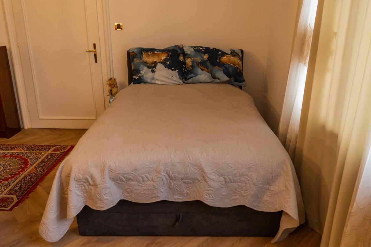 Goldie Apartman *